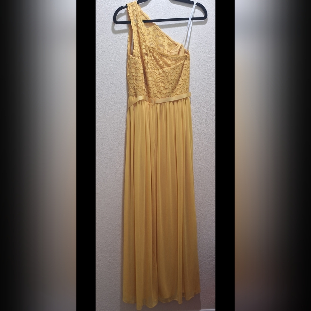 David's Bridal One Shoulder Lace Dress - Picture 2 of 3
